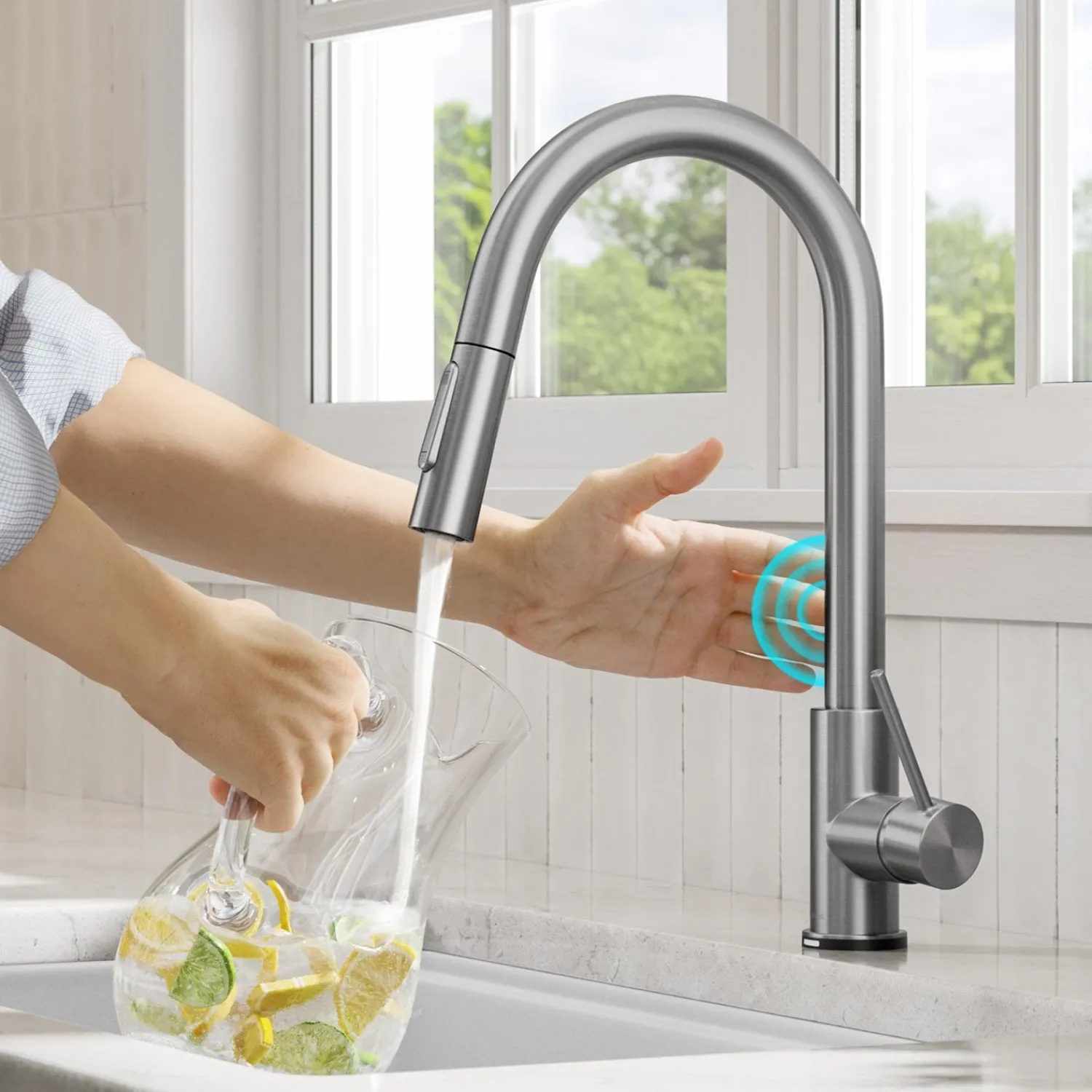 New Oletto Contemporary Single-Handle Touch Activated with Pull Down Sprayer in Spot Free Stainless Steel Touchless, Sensor And Tap Activated Kitchen Faucets
