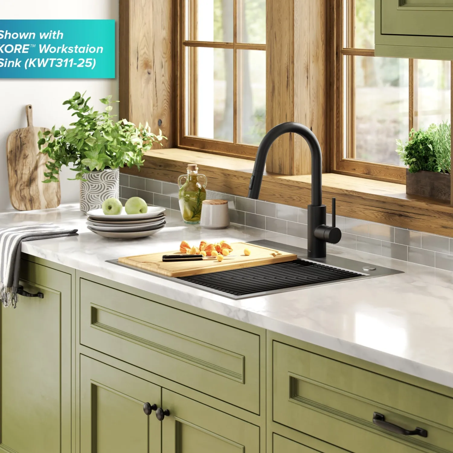 Oletto Pull-Down Single Handle Kitchen Faucet in Matte Black Single Hole