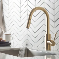 Discount Oletto Single Handle Pull Down Kitchen Faucet in Brushed Brass Single Hole