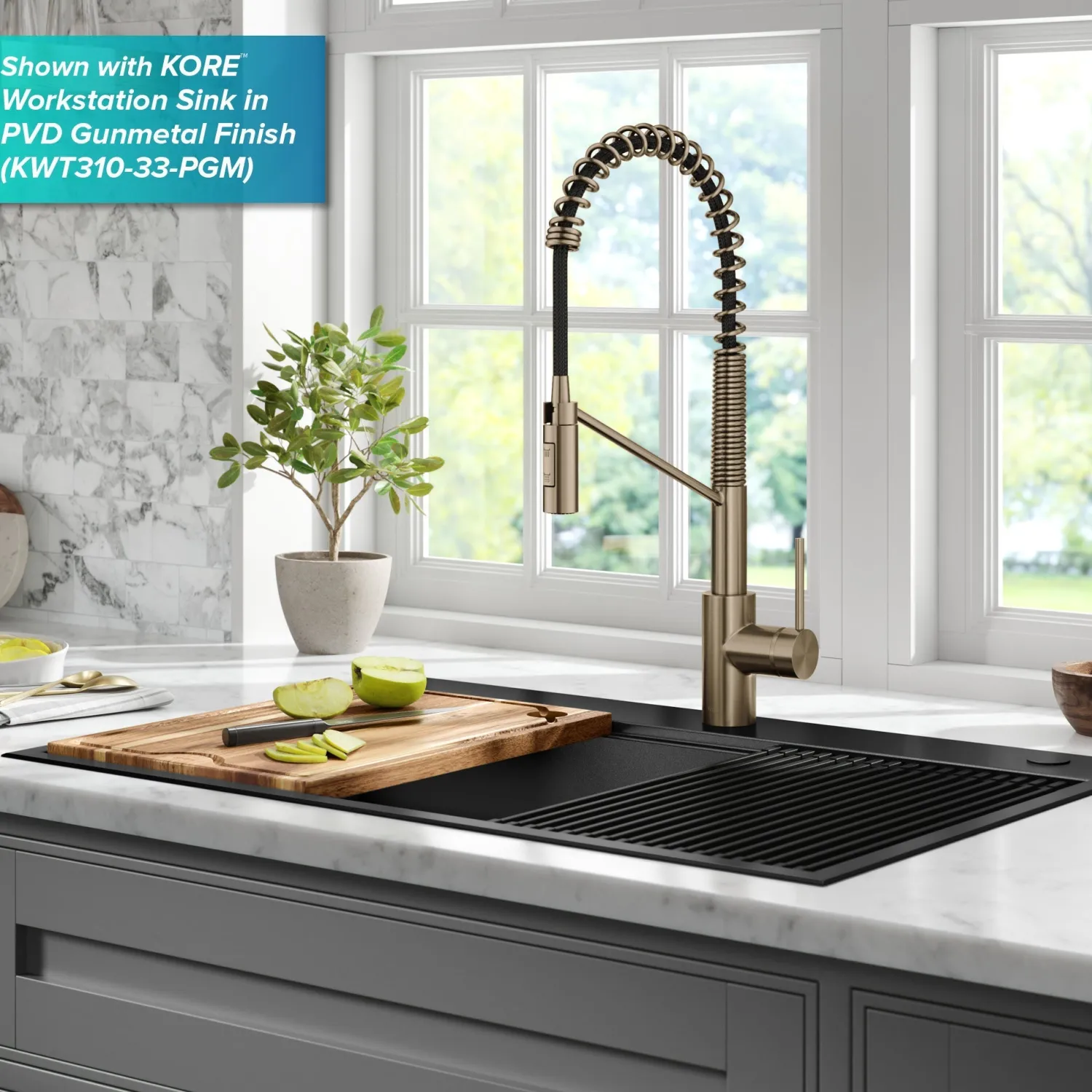 Discount Oletto Touchless Pull-Down Single Handle Faucet in Spot Free Antique Champagne Bronze Touchless, Sensor And Tap Activated Kitchen Faucets|Single Hole