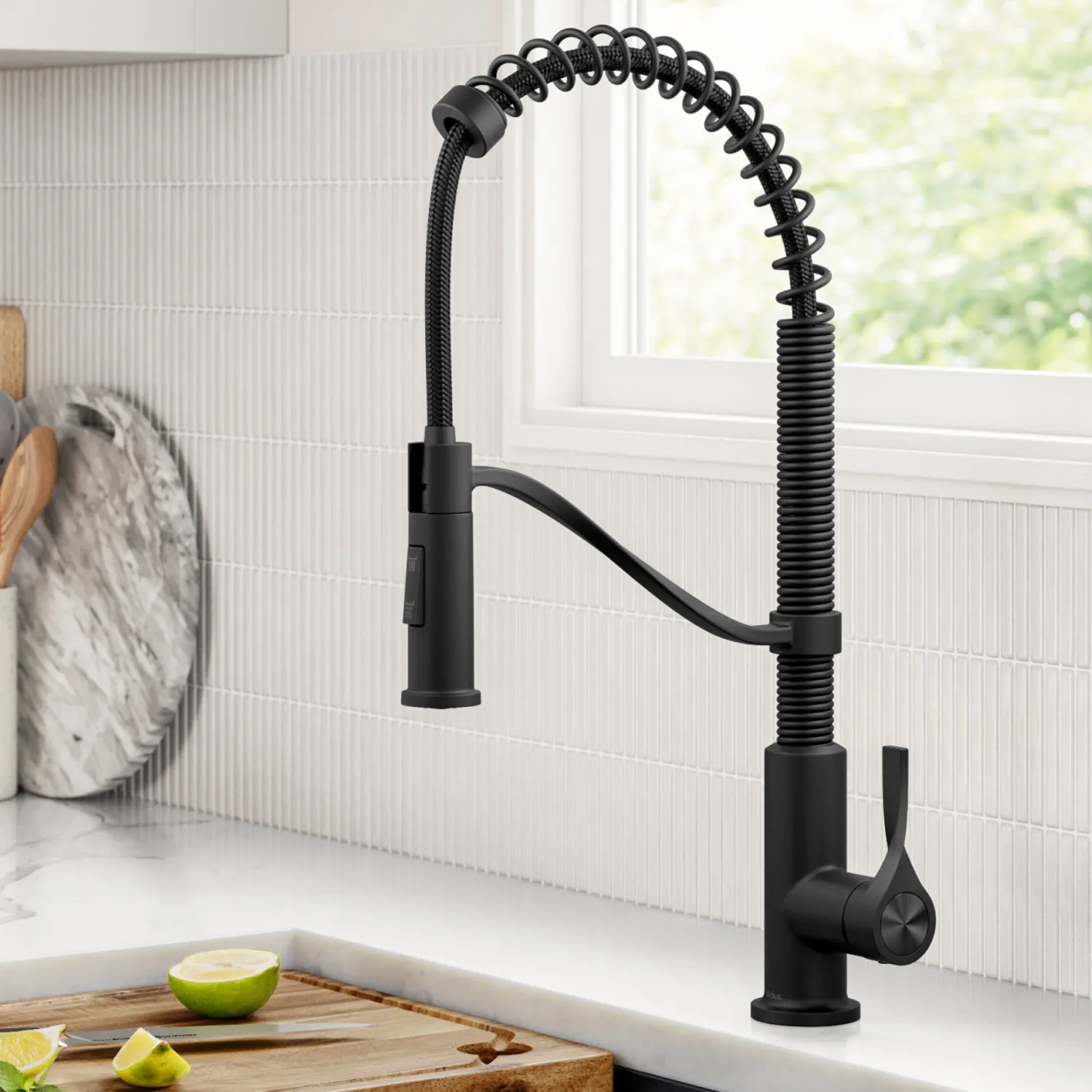 Clearance Torak Single Handle Pull Down Kitchen Faucet in Matte Black Single Hole