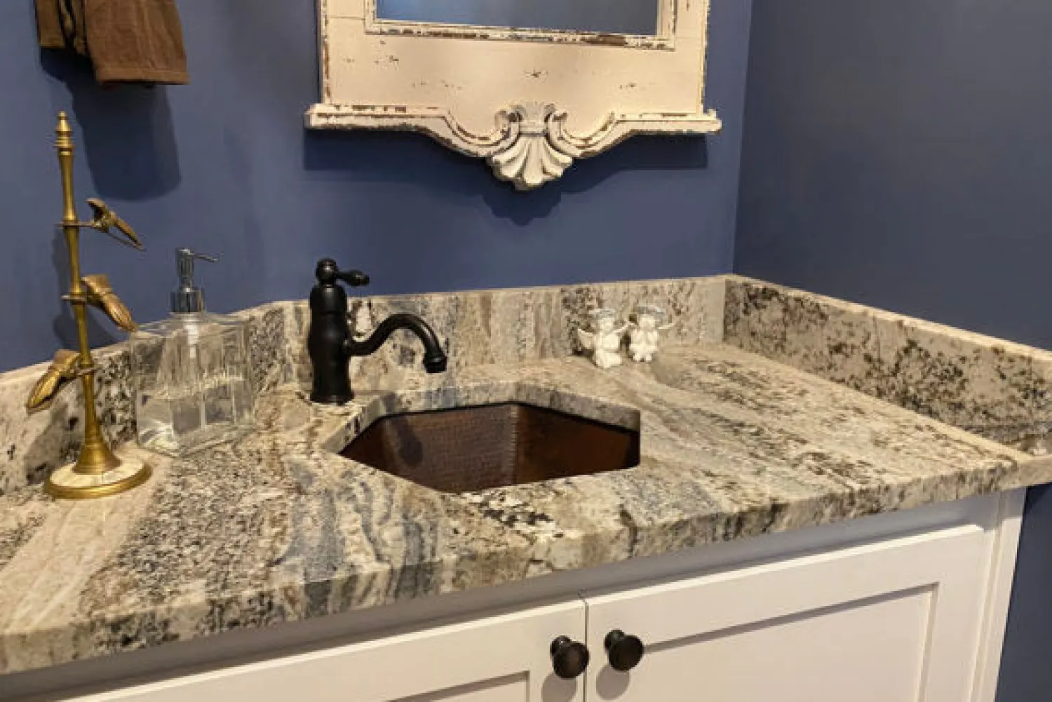 Hot Hexagon Under Counter Hammered Copper Sink Undermount