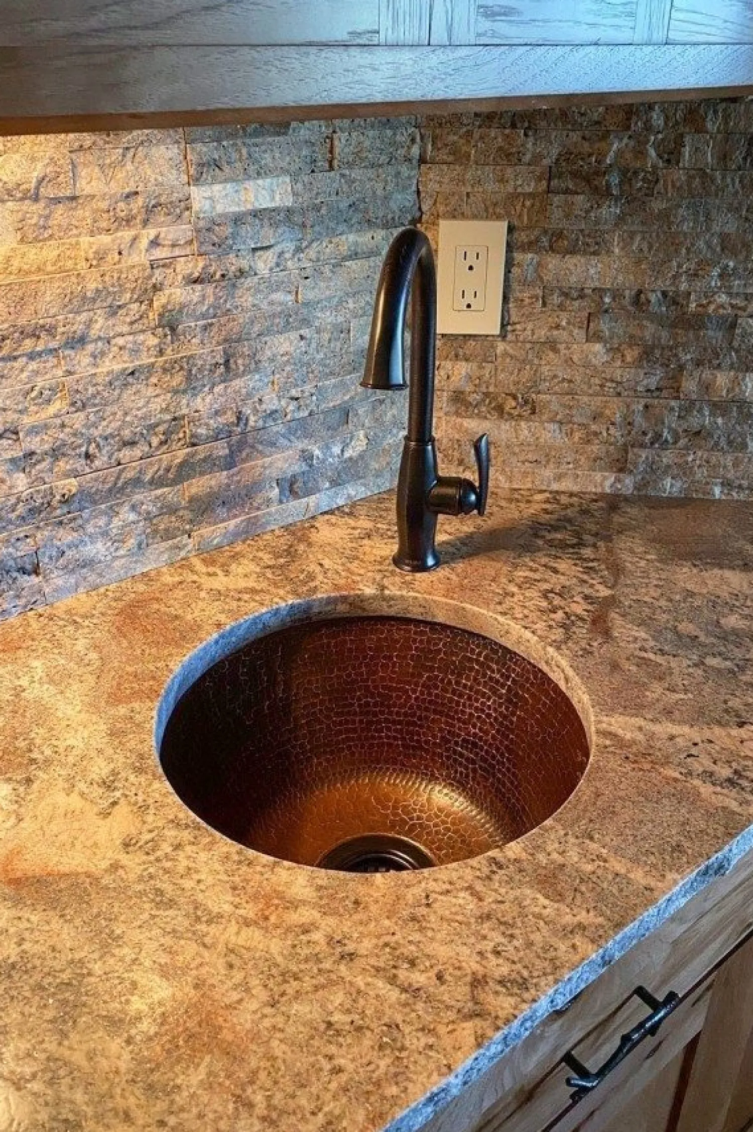 Clearance 16" Round Hammered Copper Prep Sink with 3.5" Drain Size Bar / Prep Sinks