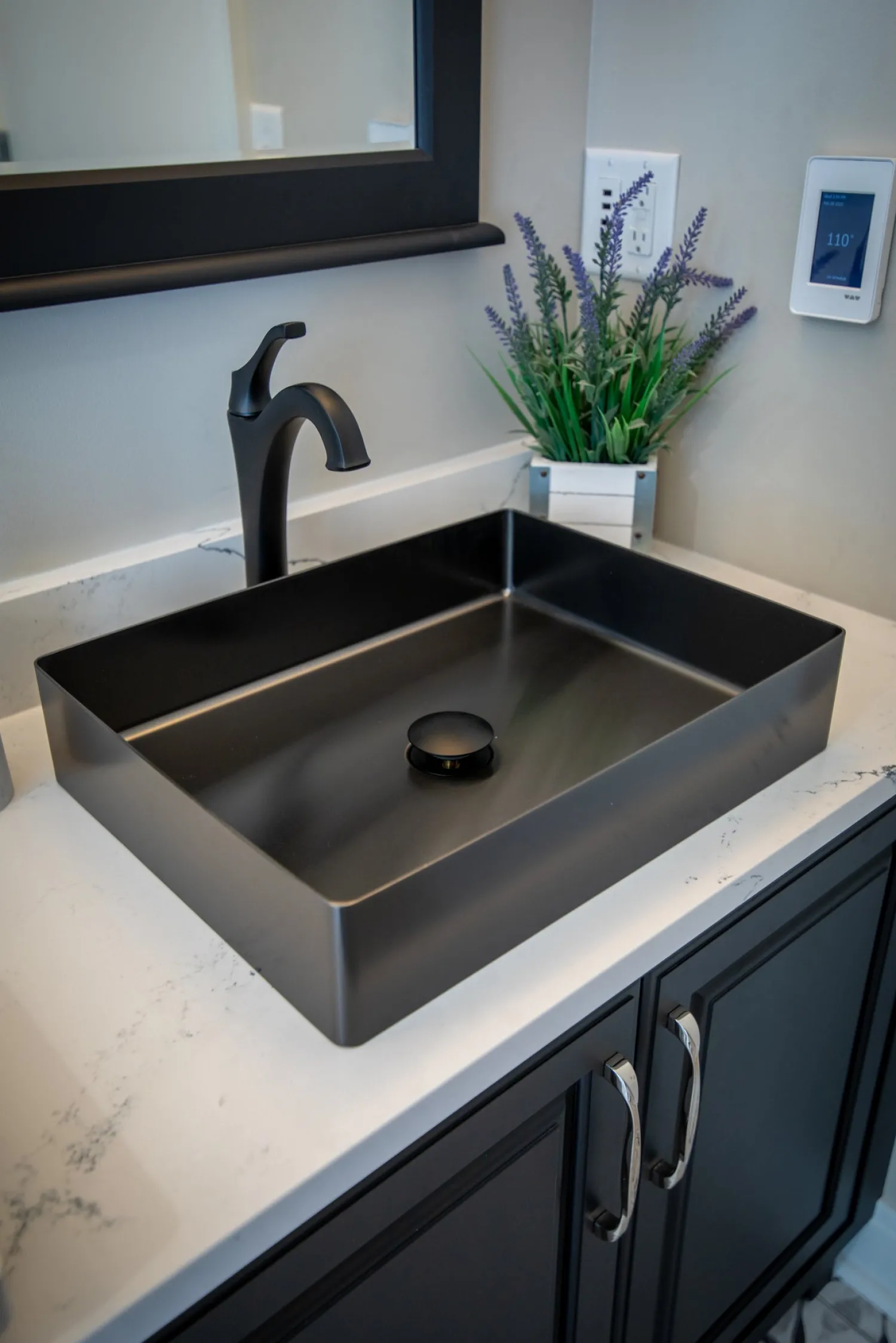 Rectangular 19 x 14 1/2" Stainless Steel Bathroom Vessel Sink with Drain in Black Stainless Steel Sinks|Above Counter / Vessel Sinks