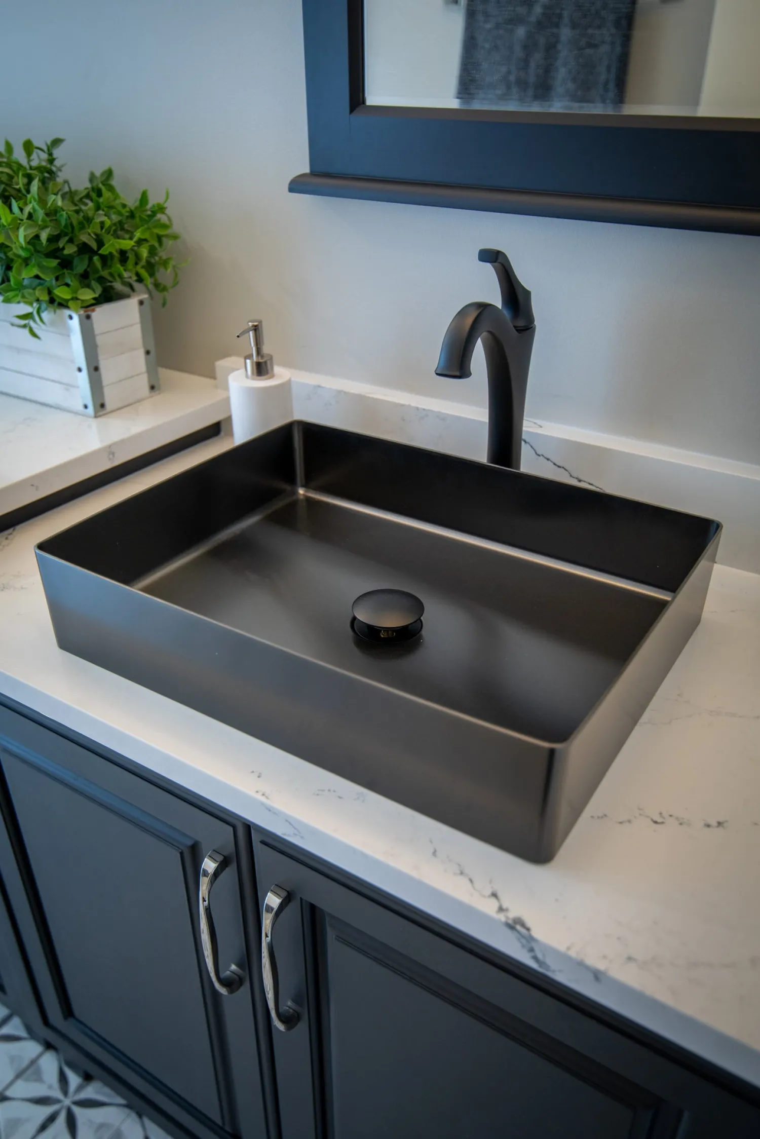 Rectangular 19 x 14 1/2" Stainless Steel Bathroom Vessel Sink with Drain in Black Stainless Steel Sinks|Above Counter / Vessel Sinks