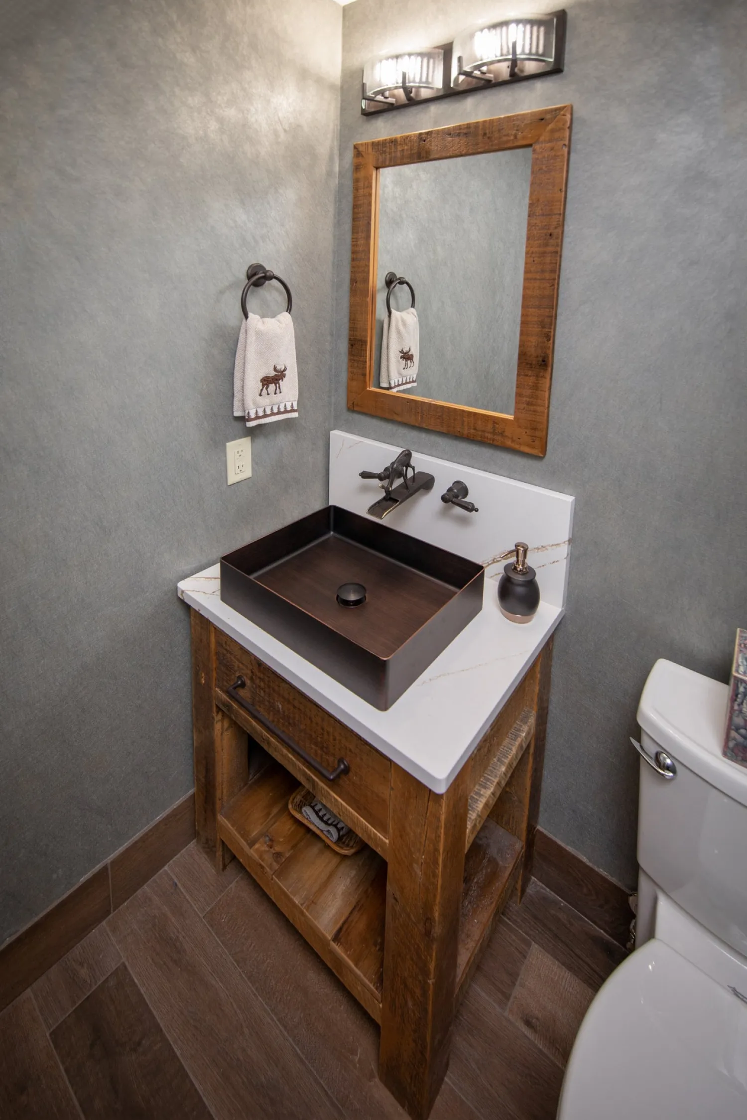 Clearance Rectangular 19 x 14 1/2" Stainless Steel Bathroom Vessel Sink with Drain in Bronze Stainless Steel Sinks|Above Counter / Vessel Sinks