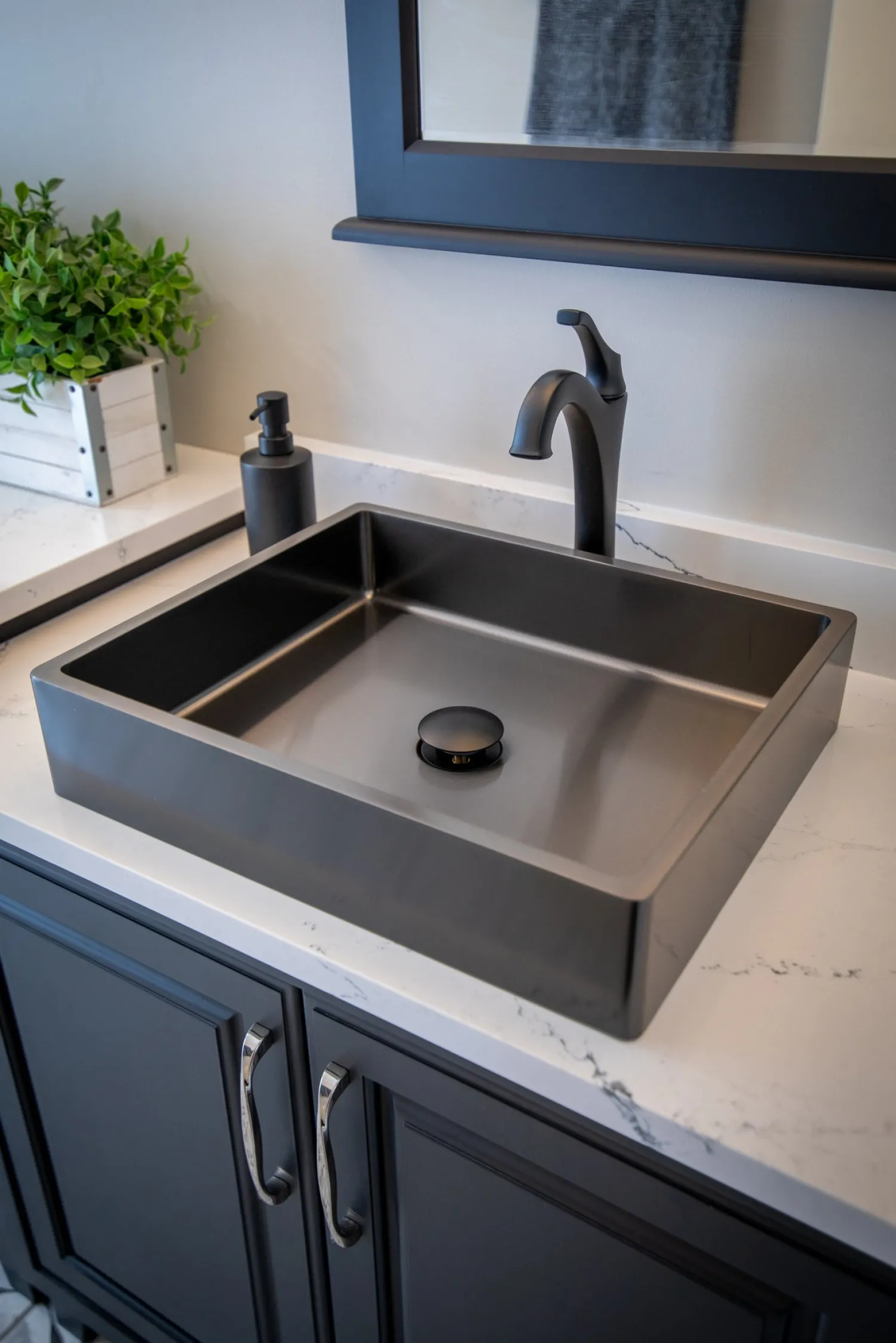 Rectangular 18 3/4 x 15 3/4" Thick Rim Stainless Steel Bathroom Vessel Sink with Drain in Black Stainless Steel Sinks|Above Counter / Vessel Sinks