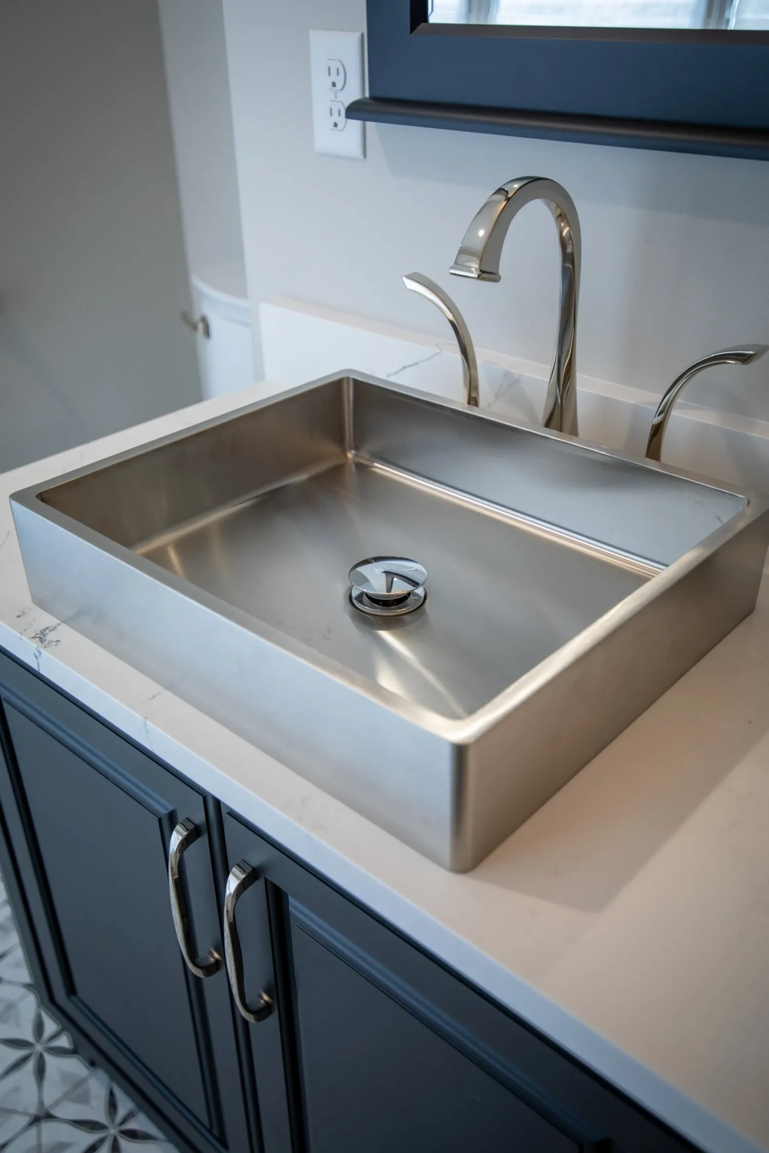 Best Rectangular 18 3/4" x 15 3/4" Thick Rim Stainless Steel Bathroom Vessel Sink with Drain in Silver Stainless Steel Sinks|Above Counter / Vessel Sinks