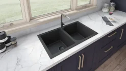 Outlet 34 x 20