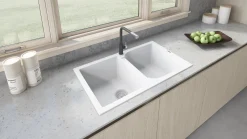 Outlet 34 x 20