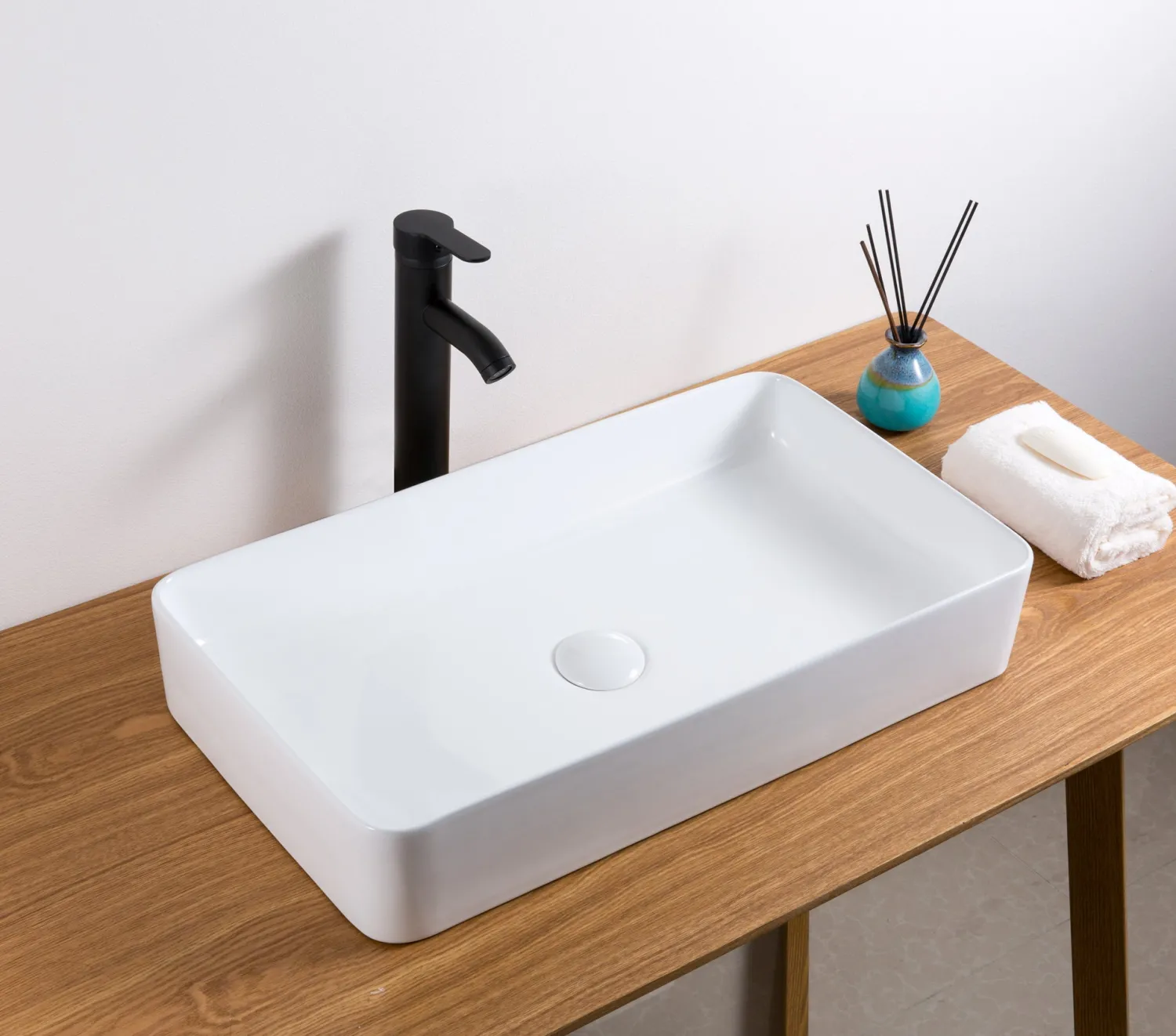 Outlet 24" x 16" Rectangular Bathroom Vessel Sink in White Above Counter / Vessel Sinks