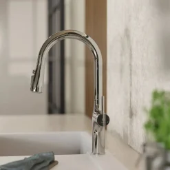 Outlet Arched Pull-Down Kitchen Faucet in Chrome Single Hole