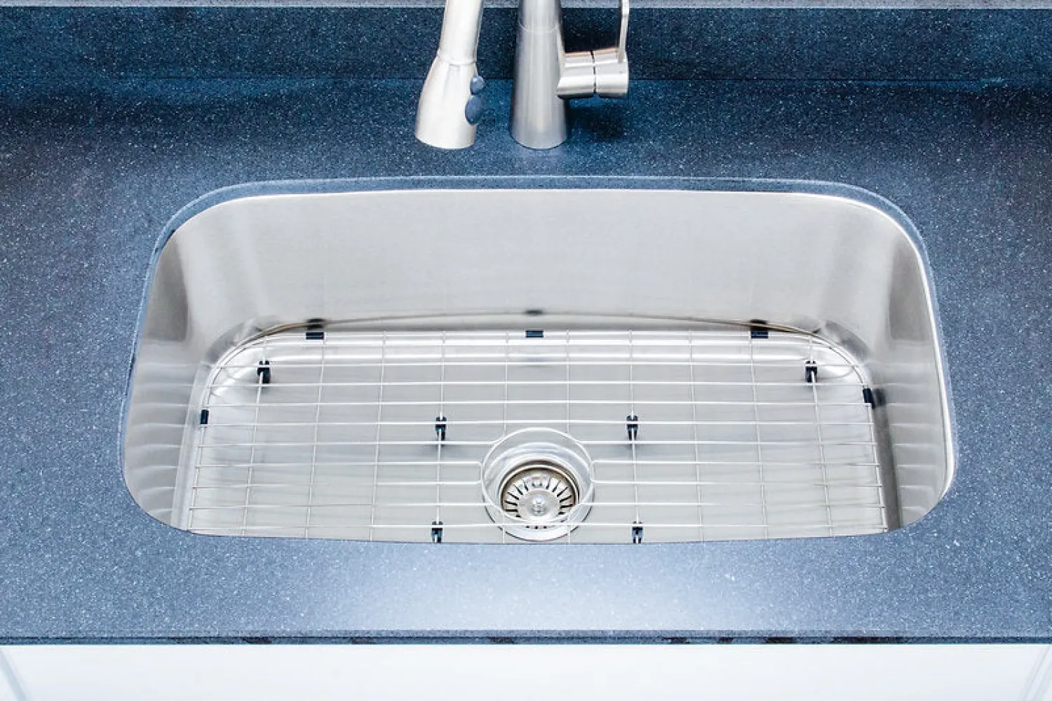 Sale 32" 16-Gauge Undermount Single Bowl Stainless Steel Kitchen Sink Only Stainless Steel Sinks|Single Bowl Sinks