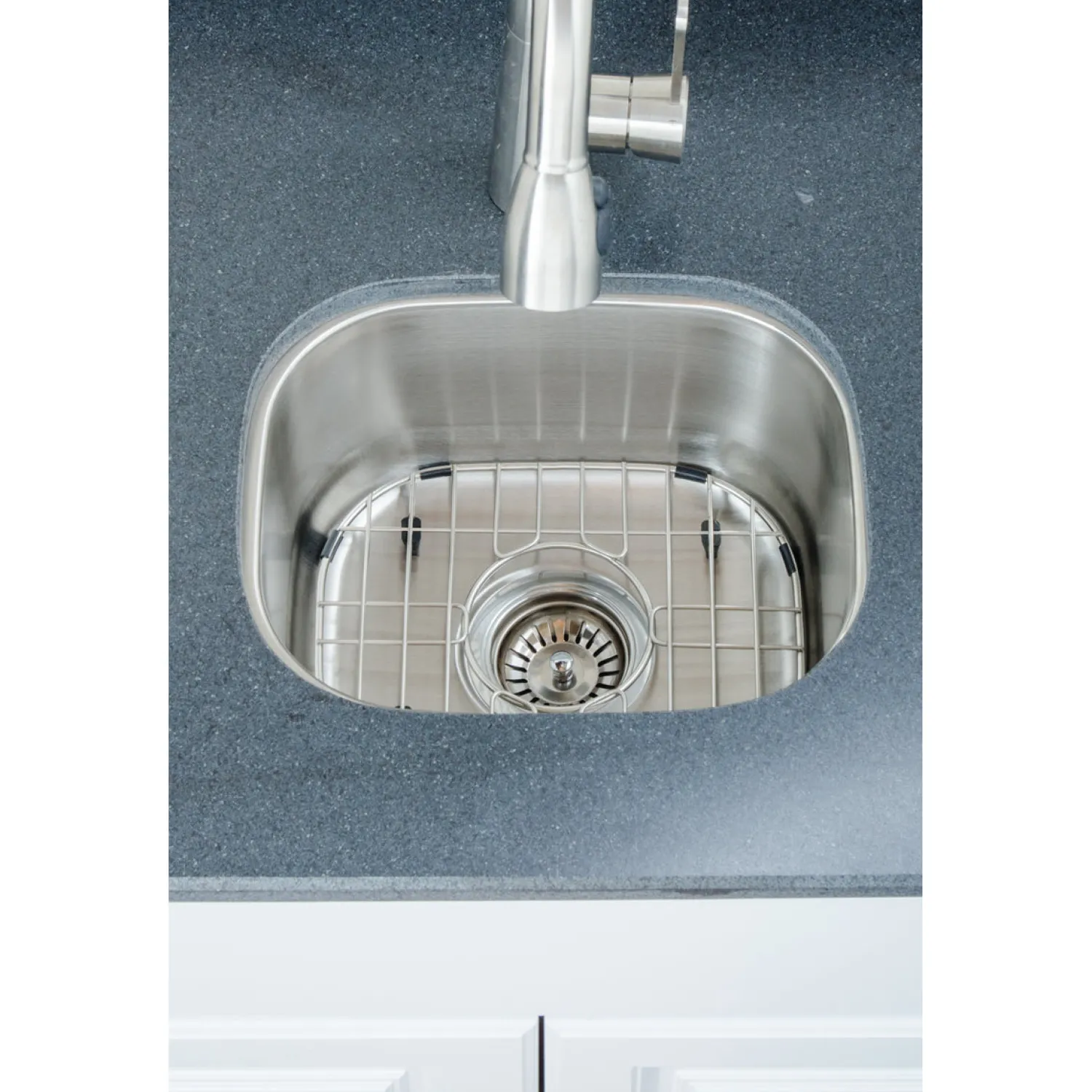 Clearance 15" 18-Gauge Undermount Single Bowl Stainless Steel Bar Sink with Grid Rack and Strainer Bar / Prep Sinks