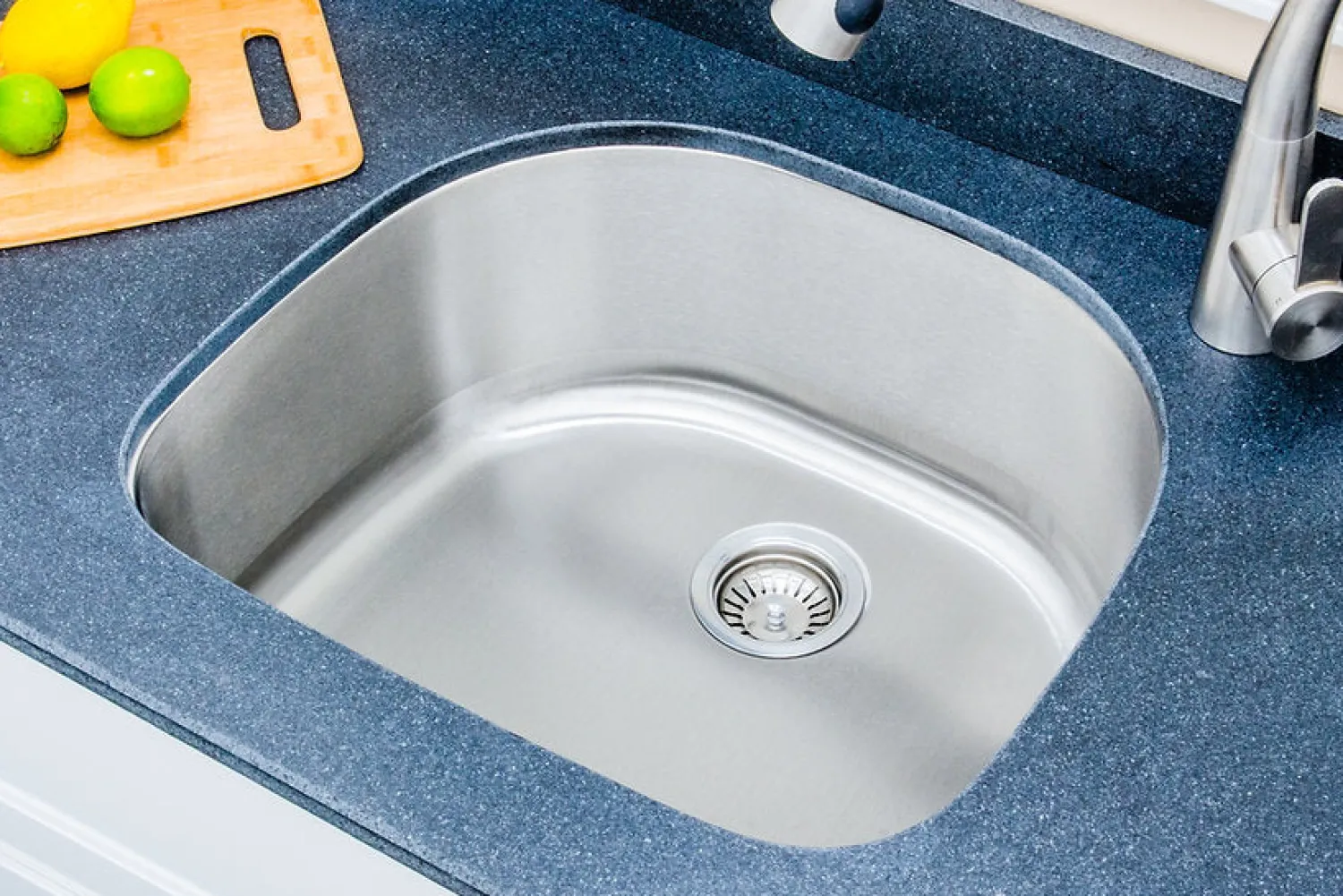 Hot 24" 16-Gauge Undermount D-shaped Single Bowl Stainless Steel Kitchen Sink Stainless Steel Sinks|Single Bowl Sinks